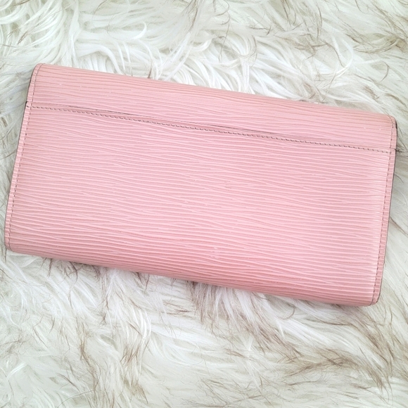 Sarah Wallet - Picture 4 of 9